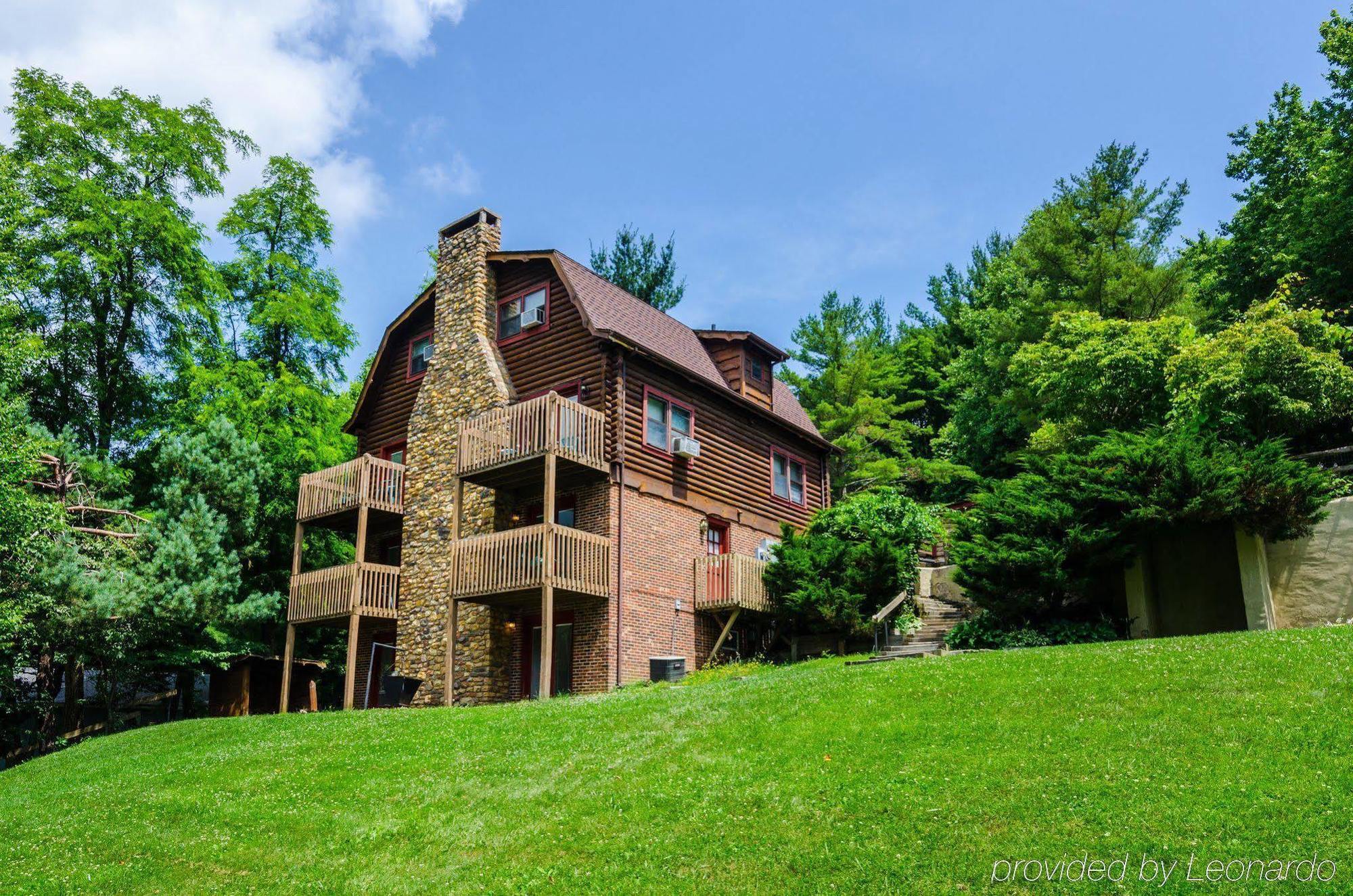 Highland Hills Motel & Cabins Boone Esterno foto