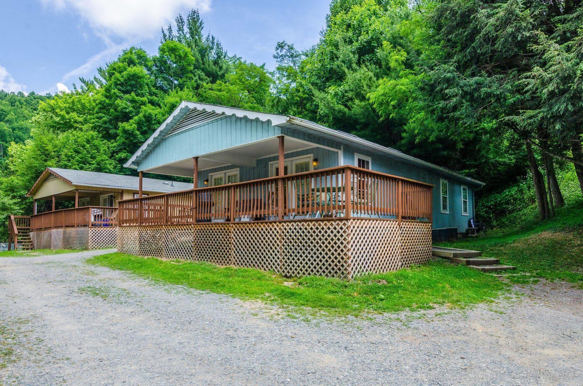 Highland Hills Motel & Cabins Boone Esterno foto