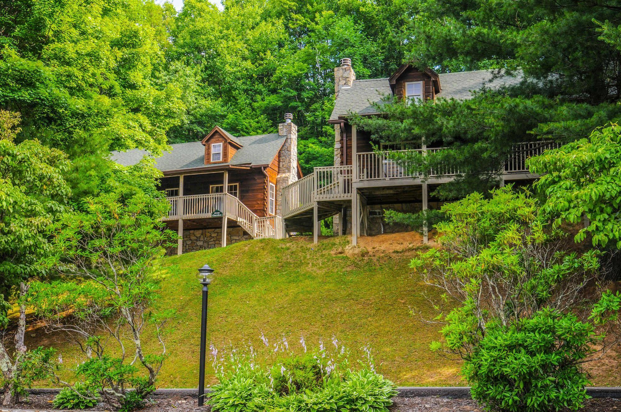 Highland Hills Motel & Cabins Boone Esterno foto