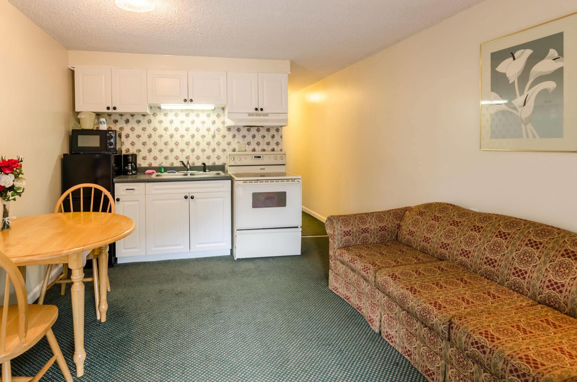 Highland Hills Motel & Cabins Boone Esterno foto